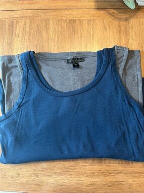 #70 Two-Pack Scoop Neck Tank Tops - Navy Attention and Gray Time & Tru XL